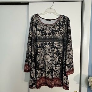 Women’s size 2x dress shirt